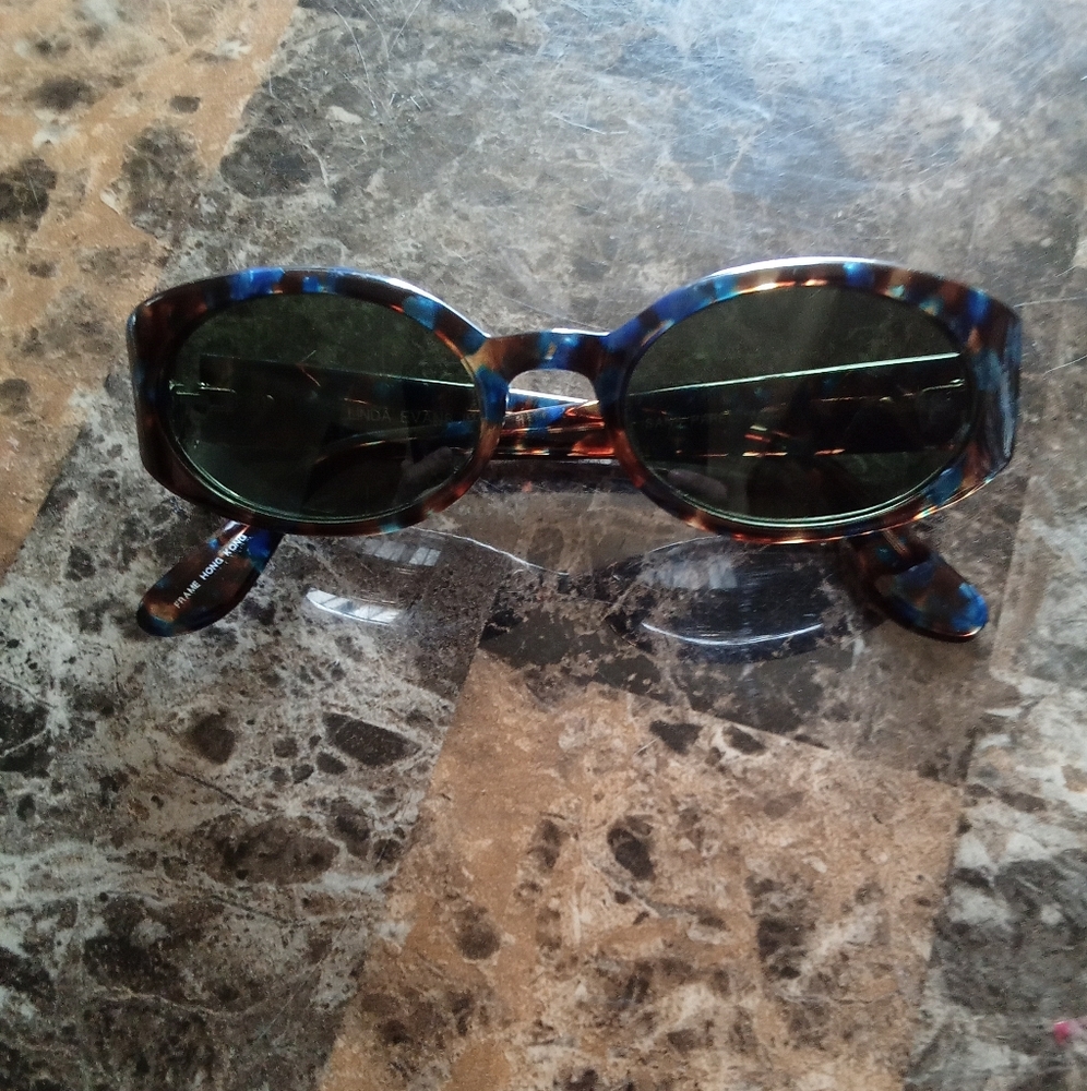 Brown  & Blue Linda Evans incognito Sunglasses Nwot